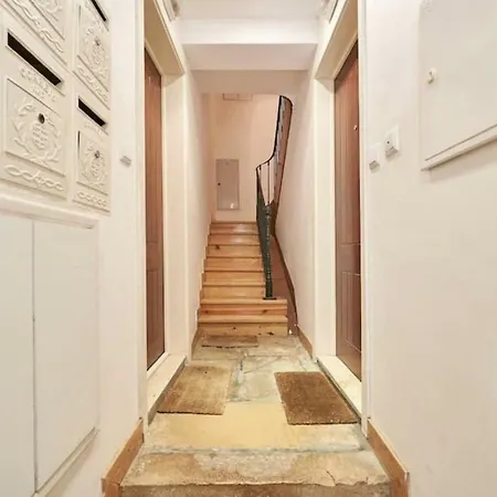 The Spot In Adelas Apartment Lisbon