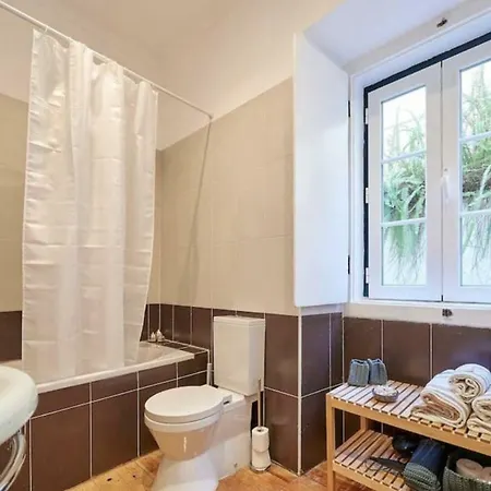 Apartment The Spot In Adelas Lisbon